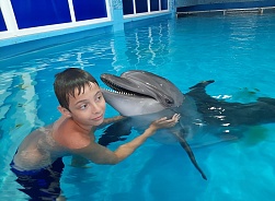 Борзов Толя прошёл реабилитацию в дельфинарии с 24 июня 2020 года