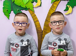 ﻿Лавровы Ваня и Антон, ﻿5 лет, ДЦП